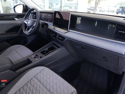 Certified 2026 Volkswagen Tiguan S FWD image 21