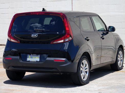 Used 2020 Kia Soul LX FWD image 43