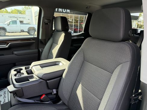 New 2026 GMC Sierra 1500 Elevation image 14