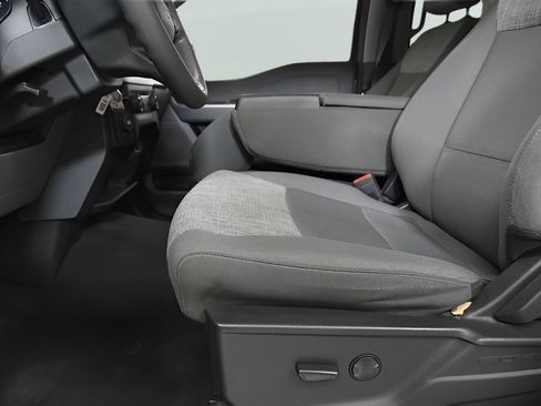 Used 2023 Ford F150 XLT image 9