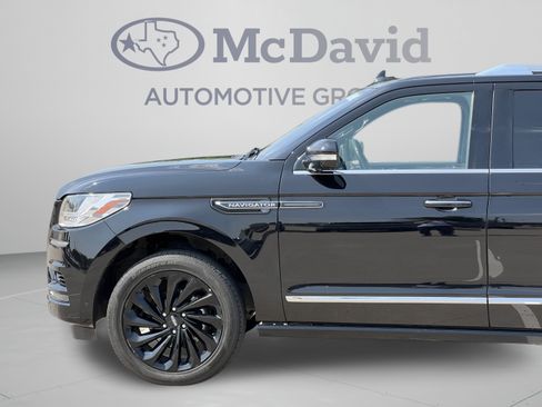Used 2020 Lincoln Navigator L Reserve w/ Equipment Group 208A Reserve AWD/4WD image 28