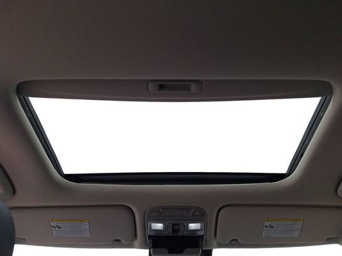 Used 2022 Kia Telluride EX w/ EX Premium Package image 13