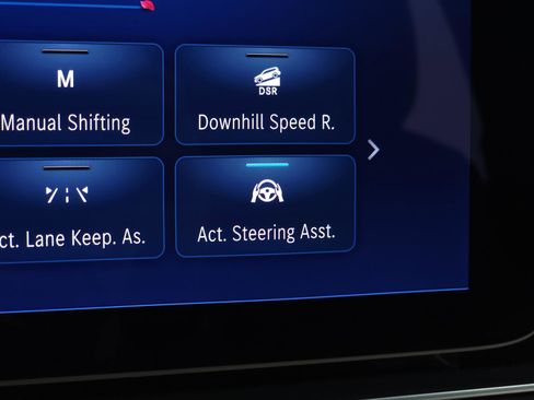 Used 2024 Mercedes-Benz GLS 450 4MATIC image 32