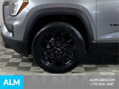 Used 2026 GMC Terrain Elevation w/ Black Edition image 14