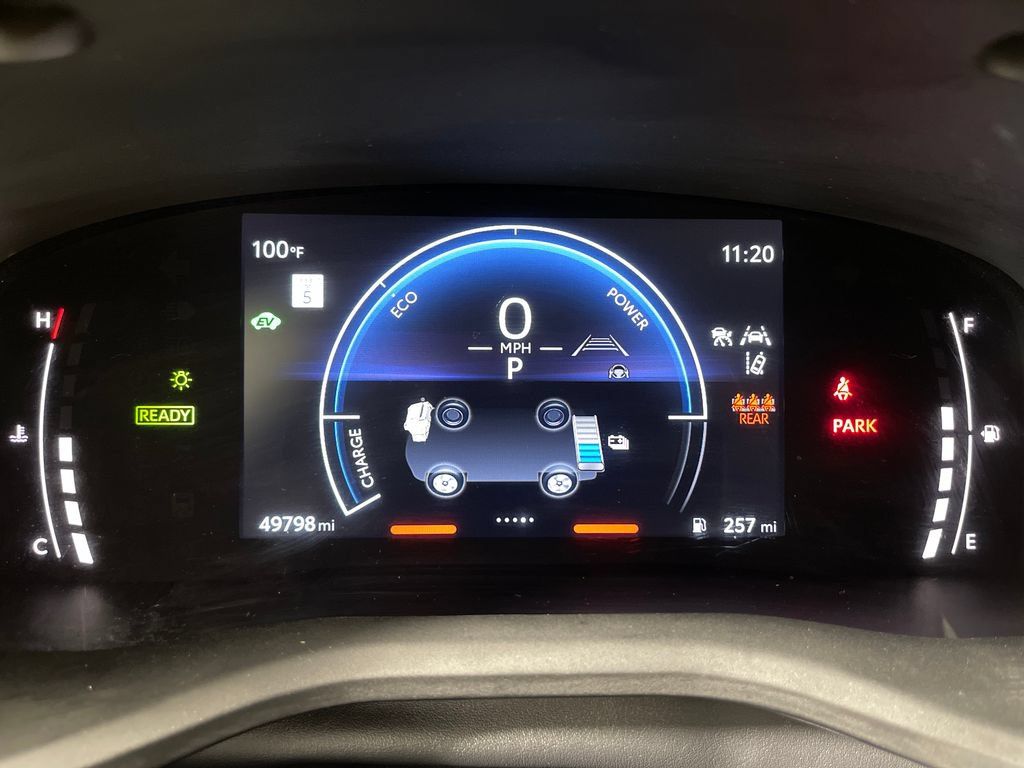 Used 2025 Toyota Camry LE FWD image 18