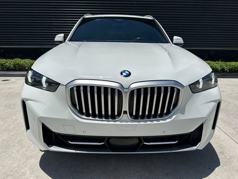 Used 2024 BMW X5 sDrive40i w/ Parking Assistance Package RWD image 7