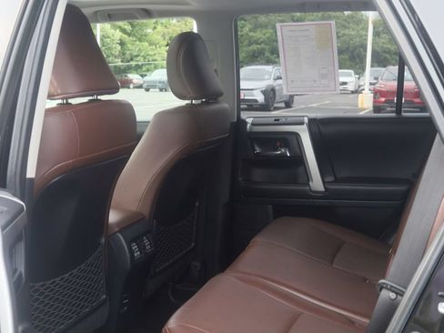Used 2019 Toyota 4Runner Limited AWD/4WD image 23