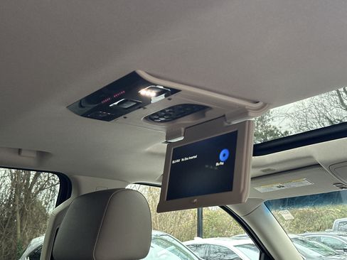 Used 2015 Chevrolet Tahoe LT w/ Luxury Package image 19