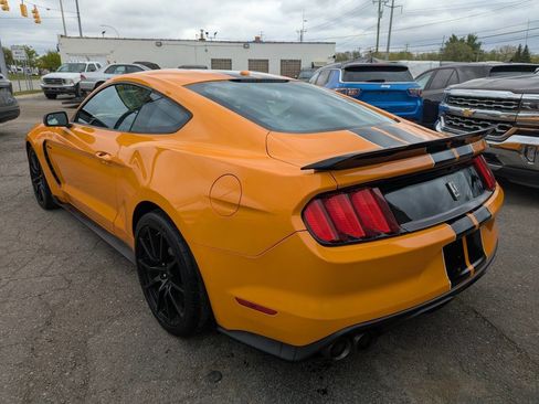 Used 2018 Ford Mustang Shelby GT350 w/ Electronics Package RWD image 5