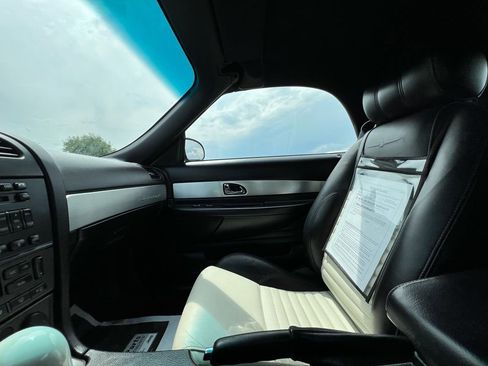 Used 2003 Ford Thunderbird image 35