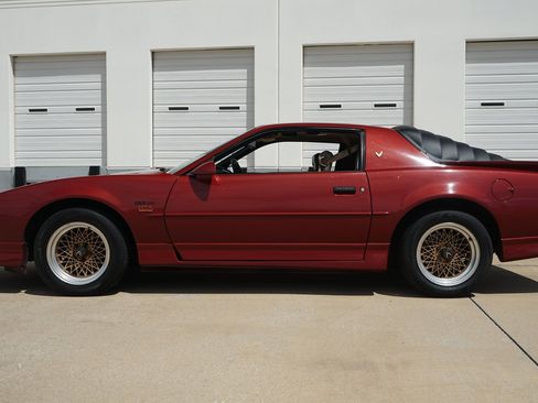 Used 1987 Pontiac Firebird Trans Am image 6