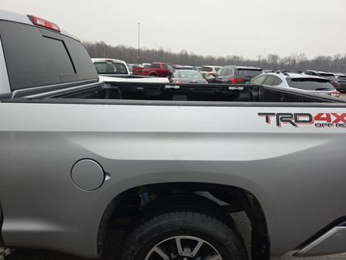 Used 2017 Toyota Tundra Limited w/ Limited Premium Package image 7