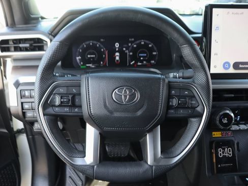 Used 2024 Toyota Tacoma TRD Off-Road w/ TRD Off Road Premium Package AWD/4WD image 19