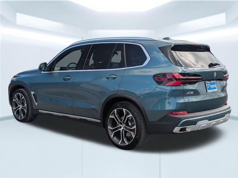 Used 2025 BMW X5 sDrive40i w/ Climate Comfort Package RWD image 3