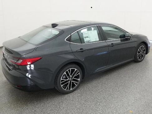 New 2026 Toyota Camry XLE image 9