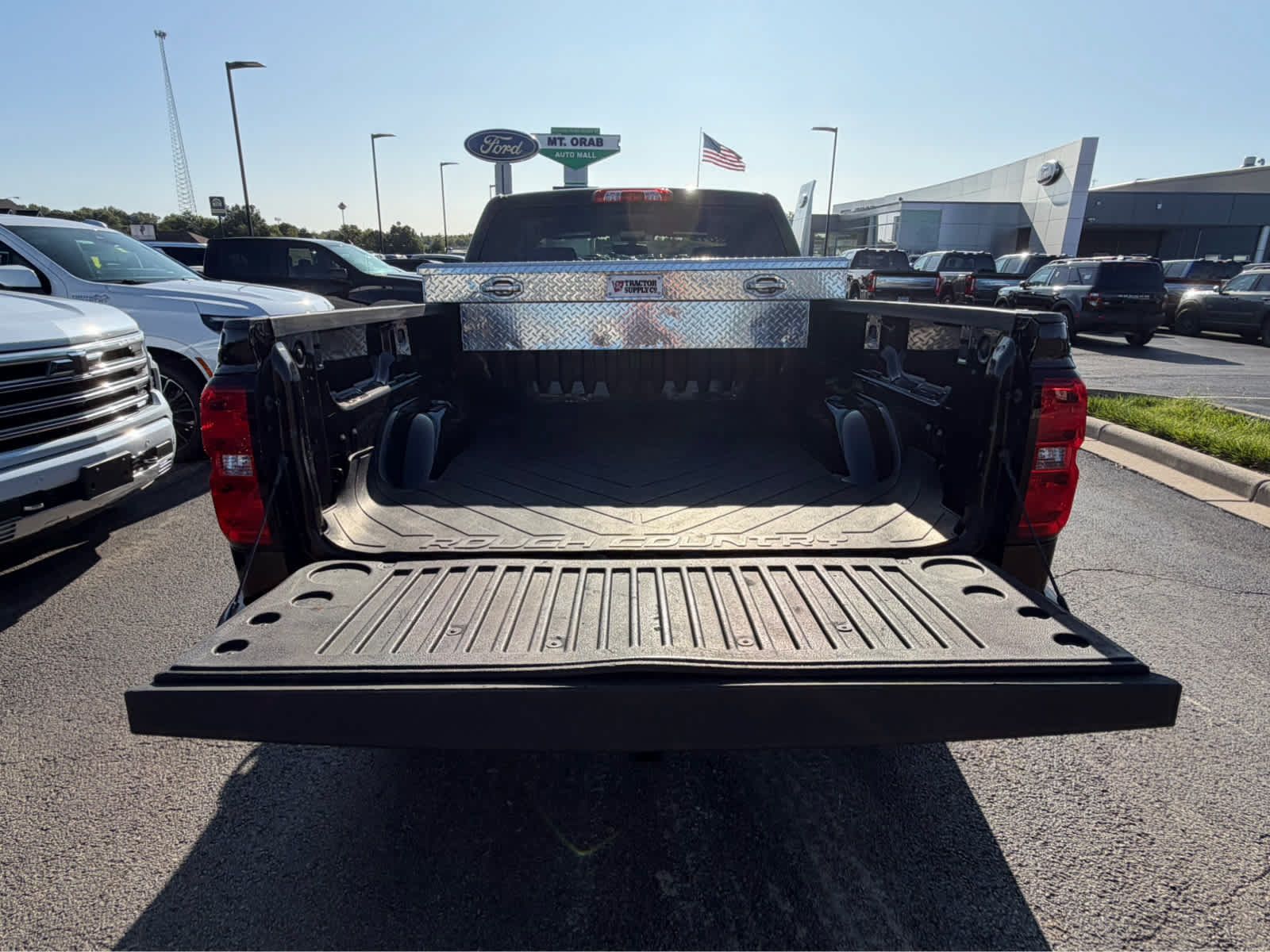 Used 2019 Chevrolet Silverado 1500 LT AWD/4WD image 32