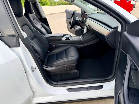 Used 2022 Tesla Model Y Performance AWD/4WD image 19