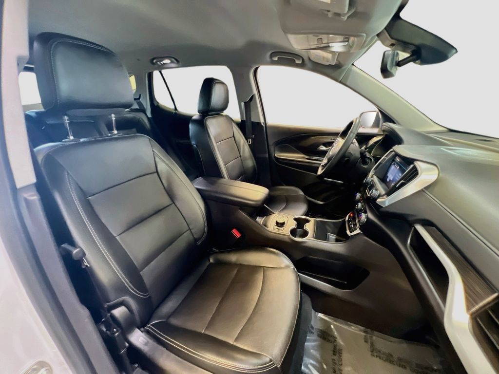 Used 2024 GMC Terrain SLT AWD/4WD image 25
