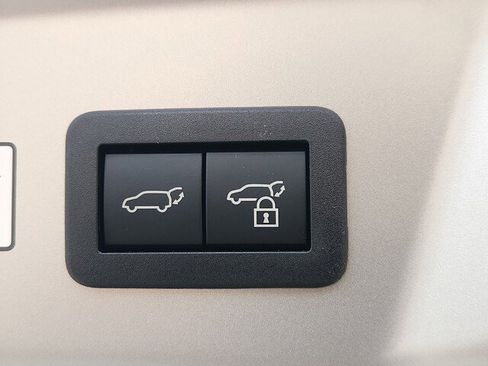 New 2026 Toyota Prius Limited FWD image 27