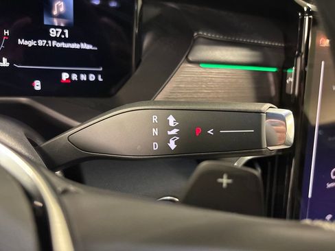 New 2026 GMC Acadia Denali w/ Super Cruise Package image 32