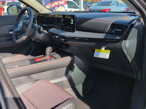 New 2026 Nissan Kicks SR w/ Cold Weather Package AWD/4WD image 20