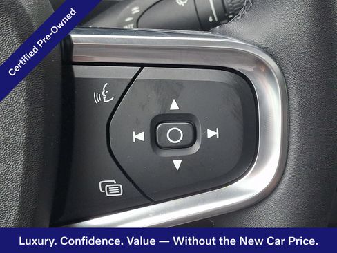 Certified 2024 Volvo XC40 B5 Plus w/ Protection Package Premier AWD/4WD image 23