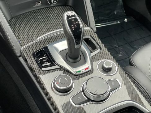 Used 2022 Alfa Romeo Stelvio Quadrifoglio w/ Active Assist Plus Package AWD/4WD image 27