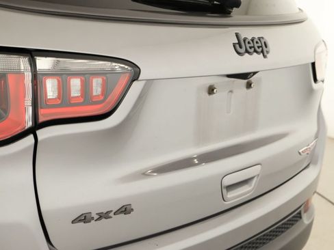 Used 2018 Jeep Compass Trailhawk AWD/4WD image 30