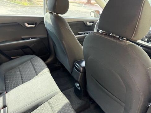 Used 2018 Kia Rio S image 17