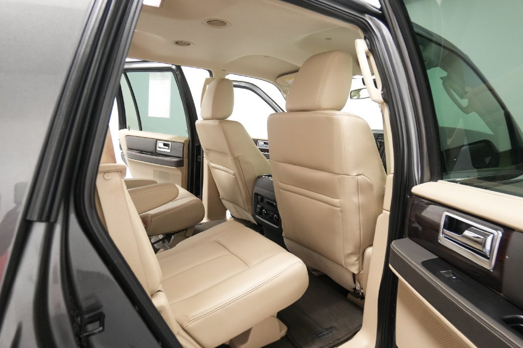 Used 2017 Lincoln Navigator Reserve AWD/4WD image 27
