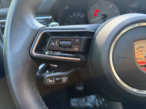 Used 2023 Porsche Macan S AWD/4WD image 6