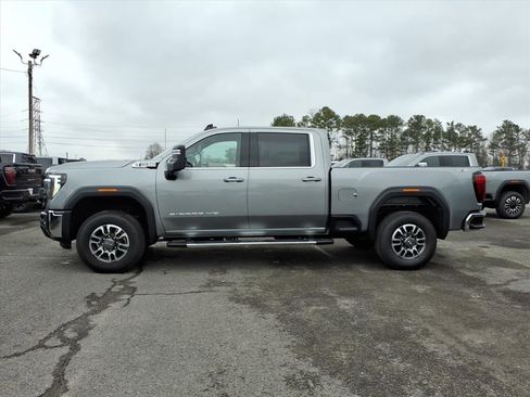New 2026 GMC Sierra 2500 SLE w/ SLE Value Package; image 4