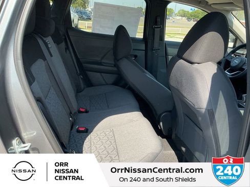 New 2025 Nissan Kicks SV w/ SV Premium Package AWD/4WD image 12