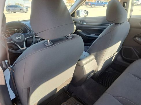 Used 2024 Nissan Altima 2.5 SV image 21