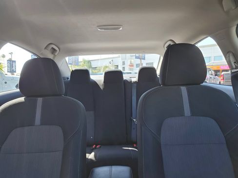 Used 2024 Nissan Sentra SV FWD image 27
