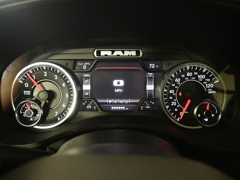 Used 2022 RAM 1500 Big Horn AWD/4WD image 24