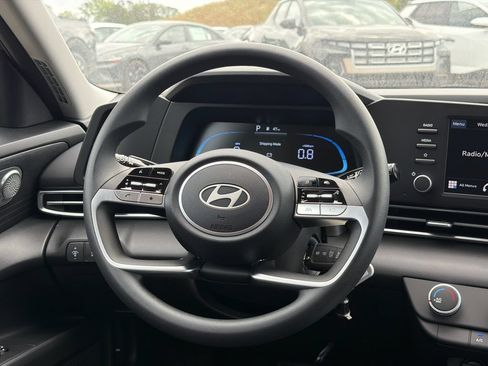 New 2026 Hyundai Elantra SE FWD image 24
