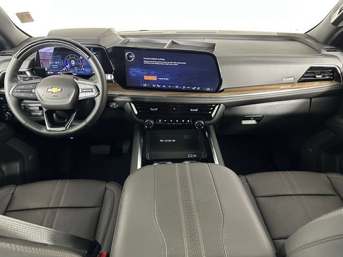 Used 2026 Chevrolet Tahoe High Country AWD/4WD image 10