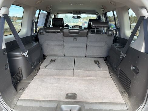 Used 2011 Nissan Pathfinder Silver image 17