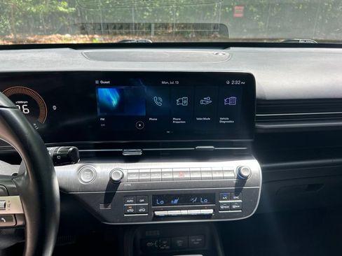Used 2024 Hyundai Kona SEL FWD image 17