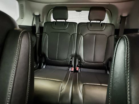 Used 2023 Jeep Grand Cherokee L Limited w/ Luxury Tech Group II RWD image 29