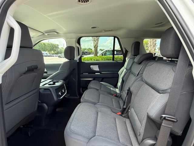 New 2027 Ford Expedition Active RWD image 15