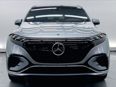 Certified 2023 Mercedes-Benz EQS 580 4MATIC SUV image 8