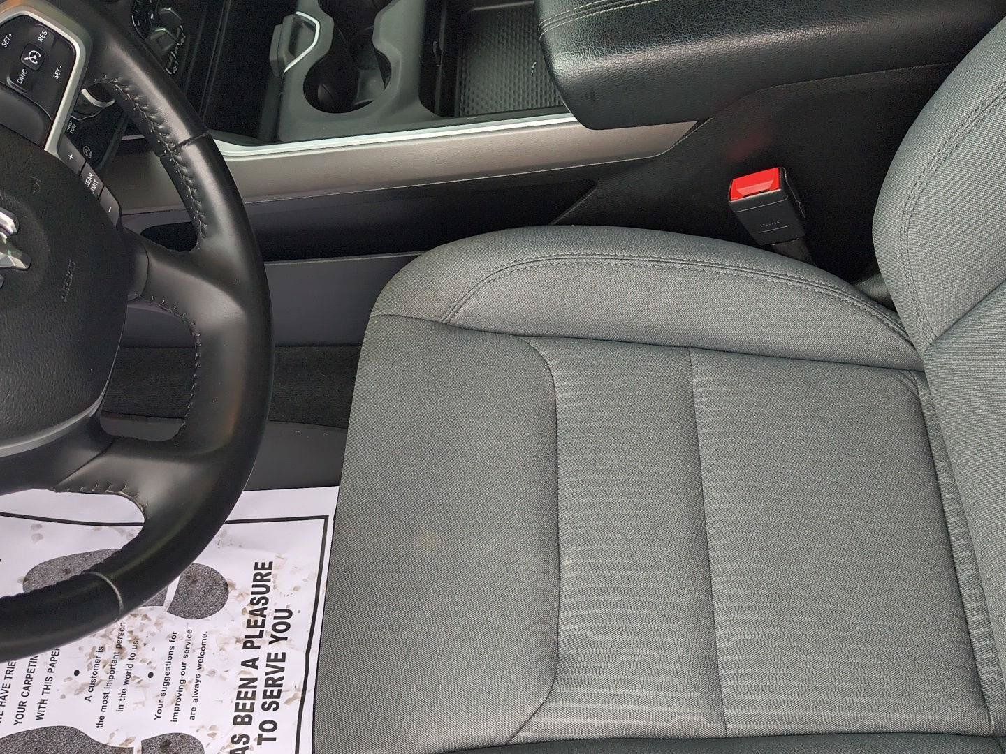 Used 2021 RAM 1500 Big Horn AWD/4WD image 7