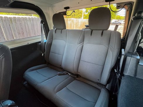 Used 2022 Jeep Wrangler Sport AWD/4WD image 24