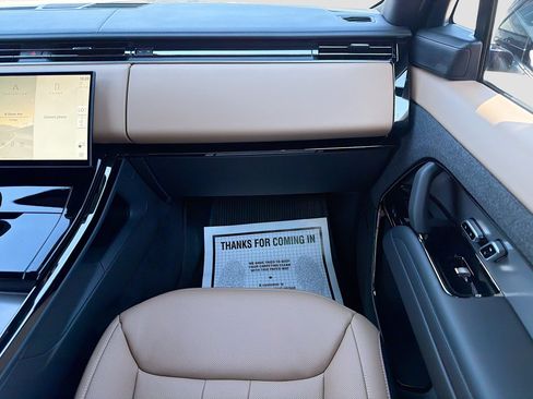 New 2026 Land Rover Range Rover Sport Dynamic SE AWD/4WD image 19