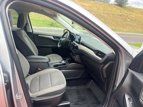 Used 2022 Ford Escape SE w/ Convenience Package AWD/4WD image 30
