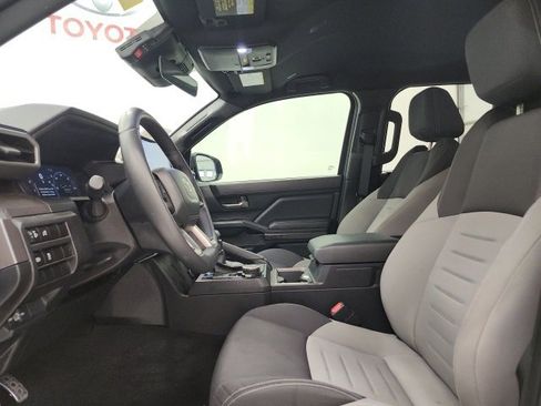 Used 2024 Toyota Tacoma TRD Sport image 14