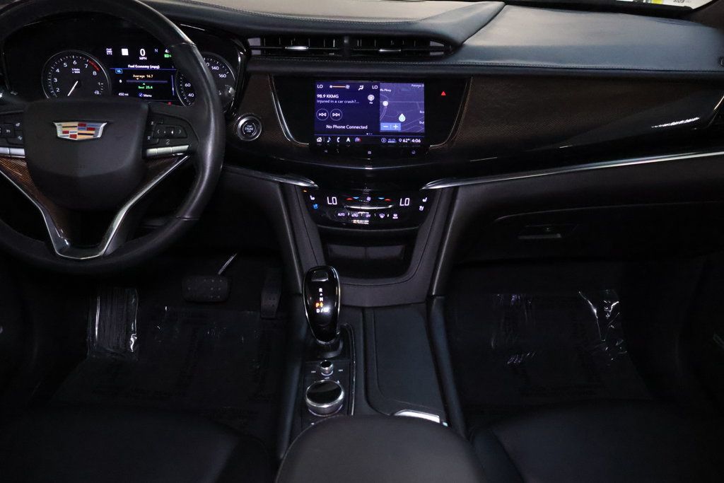 Used 2020 Cadillac XT6 Premium Luxury w/ Platinum Package AWD/4WD image 19