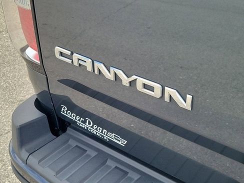 Used 2015 GMC Canyon SLE w/ All-Terrain Package image 6